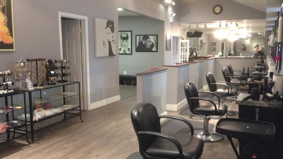 Colori Bella Hair Studio | 221 Atlantic Ave, Oceanside, NY 11572 | Phone: (516) 825-7500