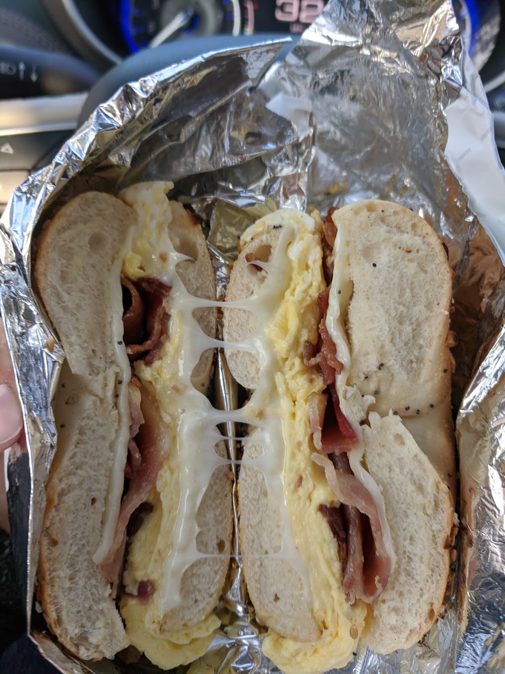 J Bagels & Cafe | 4244 Madison Ave, Trumbull, CT 06611 | Phone: (203) 880-5502