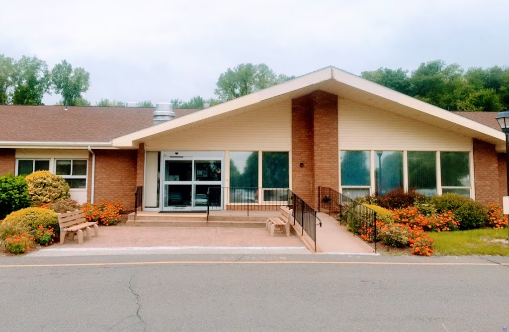 Windsor Health and Rehabilitation Center, LLC | 581 Poquonock Ave, Windsor, CT 06095 | Phone: (860) 688-7211