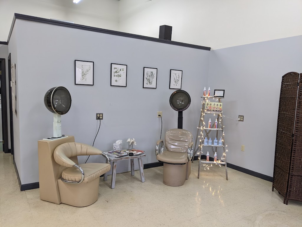 Aronsons Hair Studio | 21 Meadow Rd A-1, Clinton, CT 06413 | Phone: (860) 552-4852