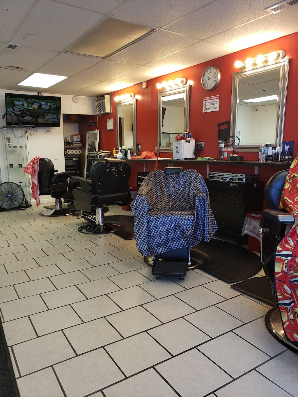 G Shop Barbering & Grooming | 1305 E Main St APT A, Waterbury, CT 06705 | Phone: (203) 527-5123