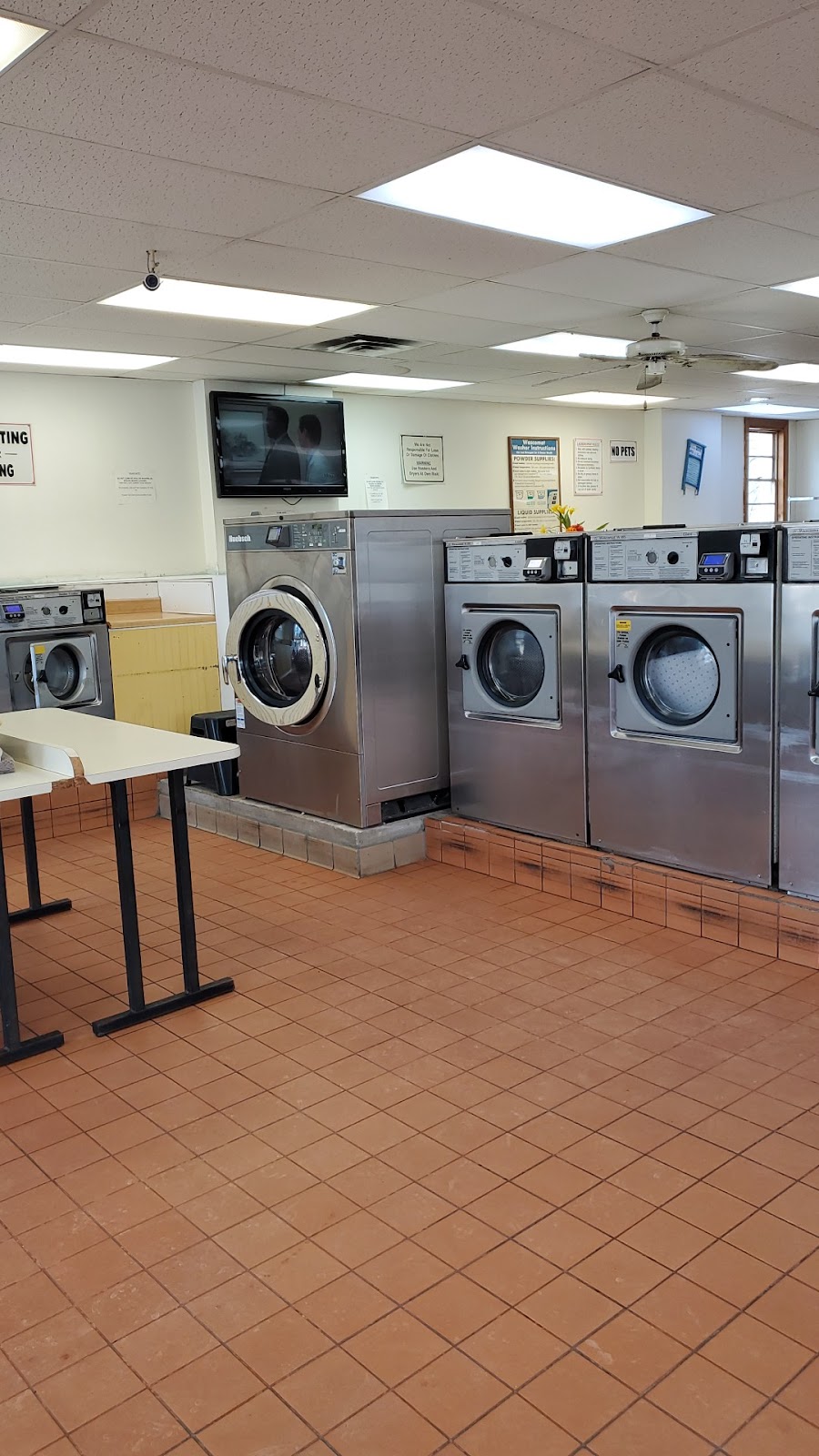 Margarets Laundromat | 434 Fishkill Ave, Beacon, NY 12508 | Phone: (845) 831-6779