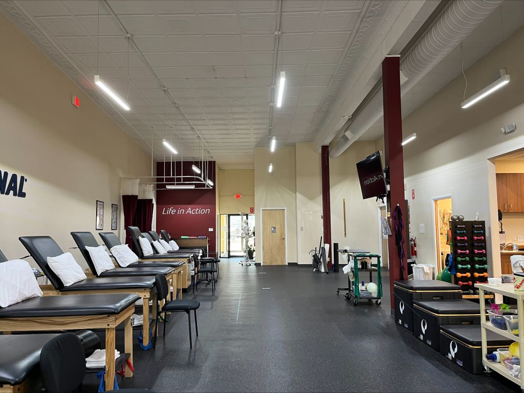 Professional Physical Therapy | 94 W Main St, Bay Shore, NY 11706 | Phone: (631) 983-3724
