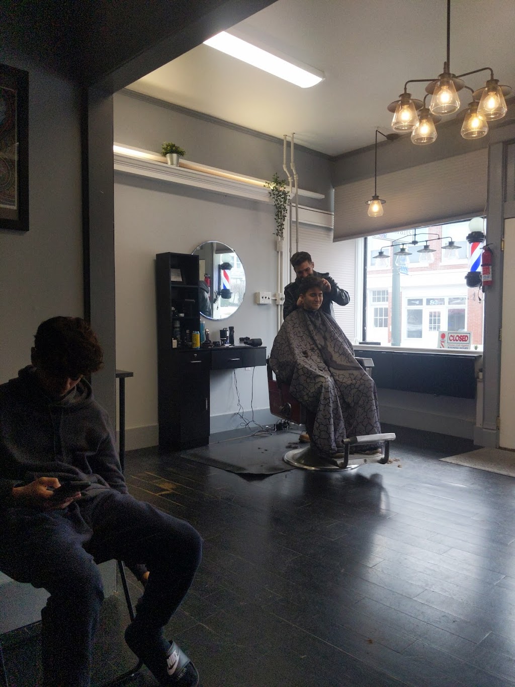 Bos Barber Shop | 33 Main St, Highland, NY 12528 | Phone: (845) 834-2217