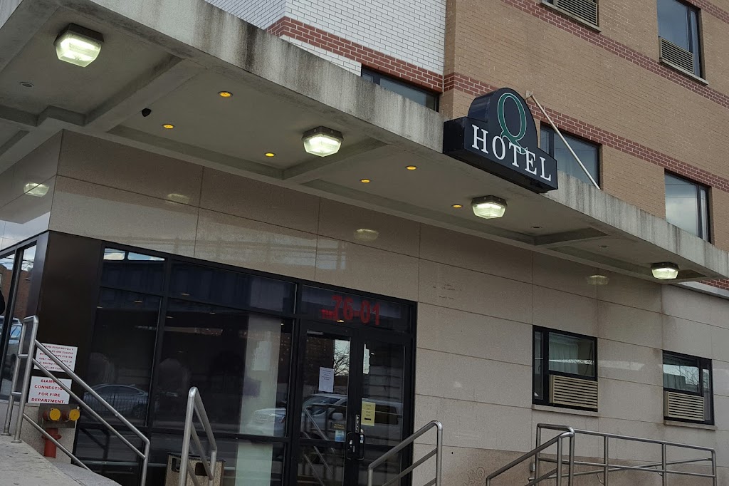 Hotel Q New York | 7601 Queens Blvd, Queens, NY 11373 | Phone: (718) 429-3200