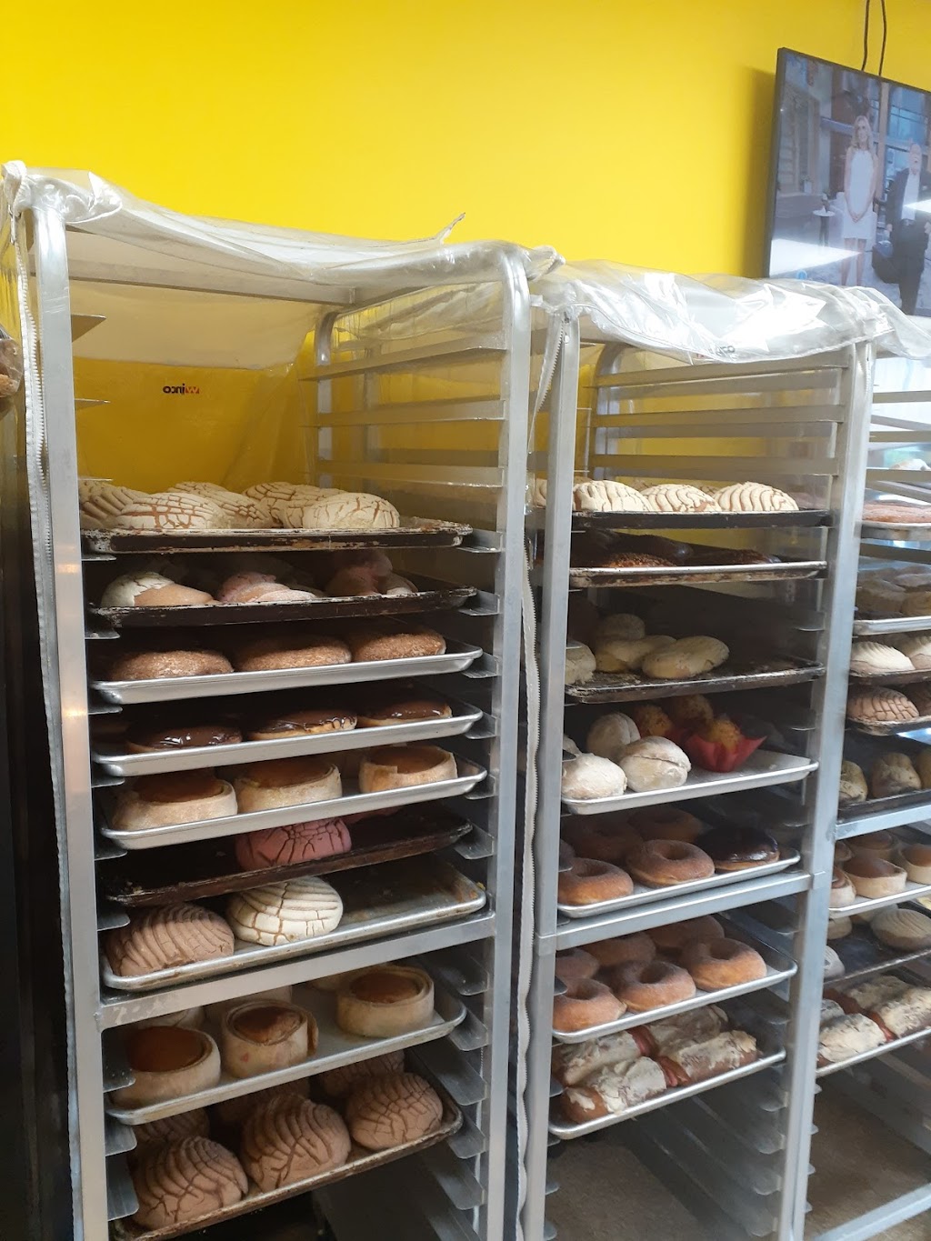 Mexican bakery pan pan bakery | 145c Middle Country Rd, Ridge, NY 11961 | Phone: (631) 775-7294