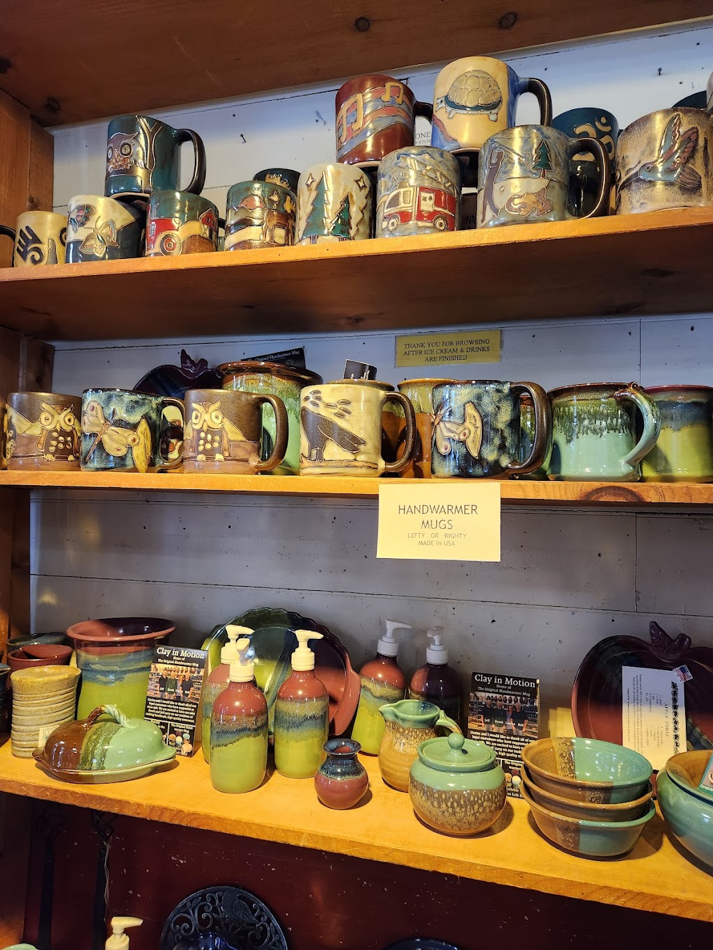 Williamsburg General Store | 12 Main St, Williamsburg, MA 01096 | Phone: (413) 268-3036