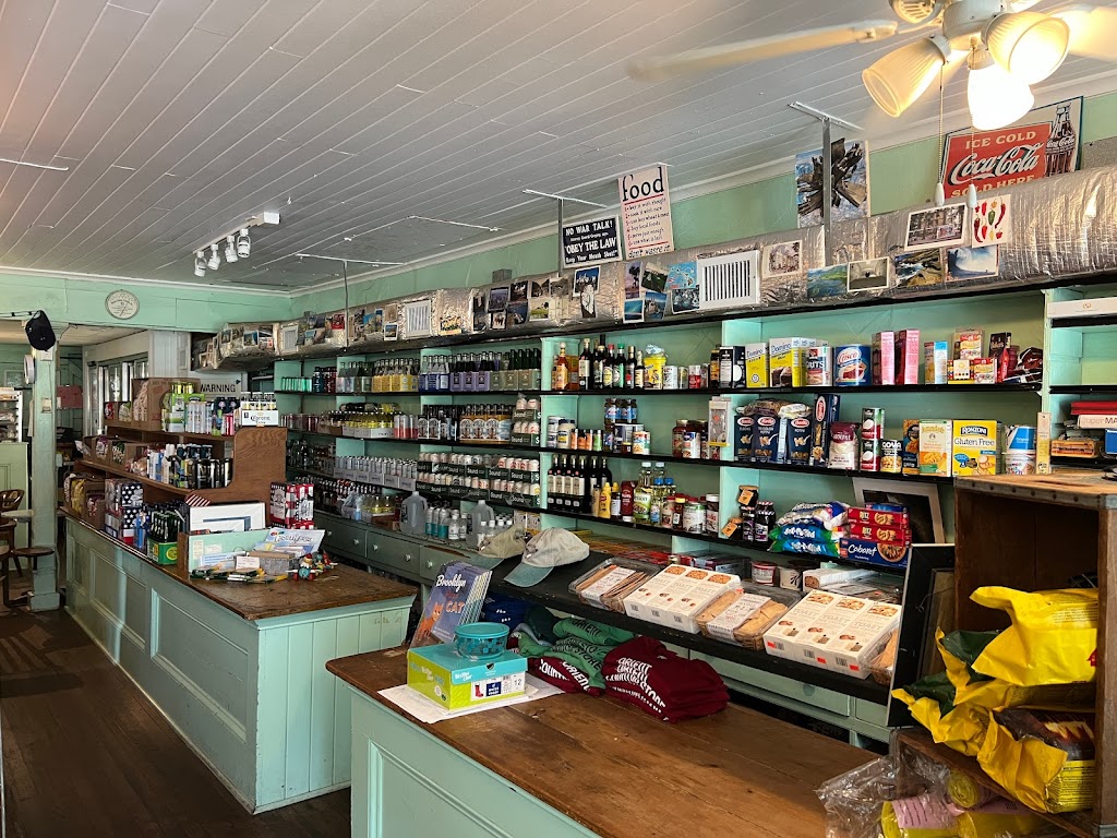 Orient Country Store | 950 Village Ln, Orient, NY 11957 | Phone: (631) 323-2580