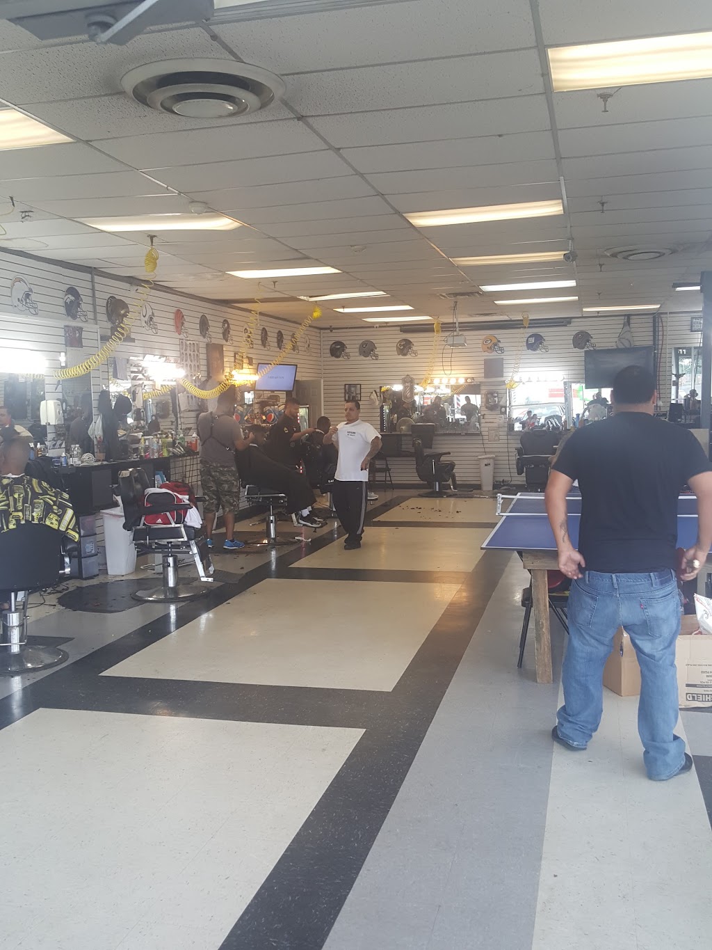 Top Notch Barber Shop | 5811 S Crescent Blvd, Pennsauken Township, NJ 08110 | Phone: (856) 356-2195