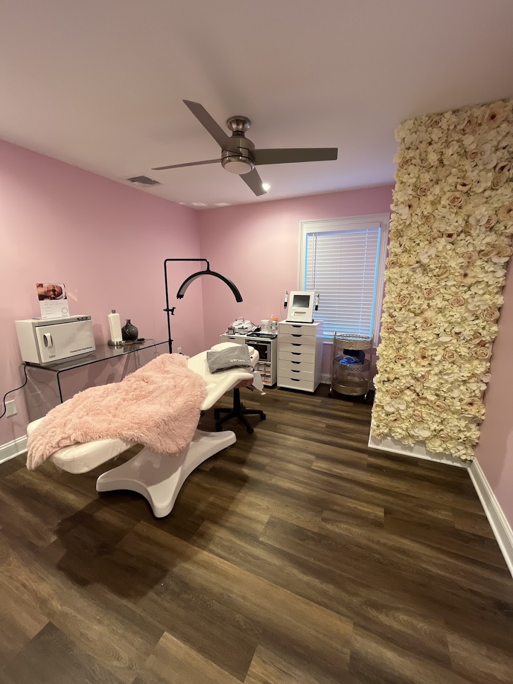 GlowDoll Skin & Aesthetics | 40 Old Country Rd Suite 2C, Middletown Township, NJ 07748 | Phone: (732) 693-1369