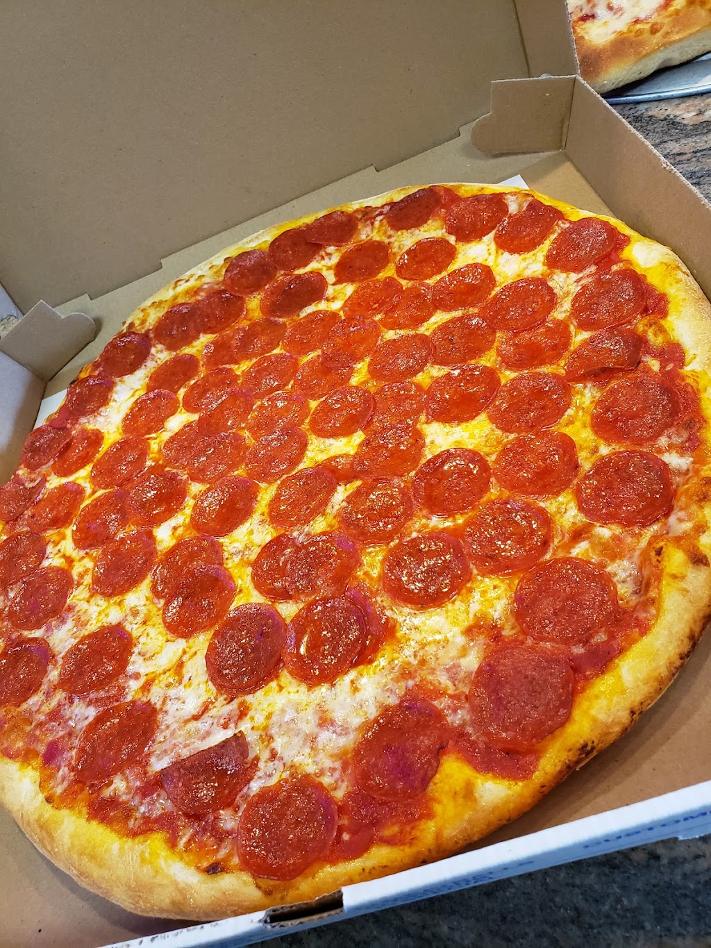 Franks Pizza and Italian Restaurant (Manville) | 140 N Main St, Manville, NJ 08835 | Phone: (908) 685-7717
