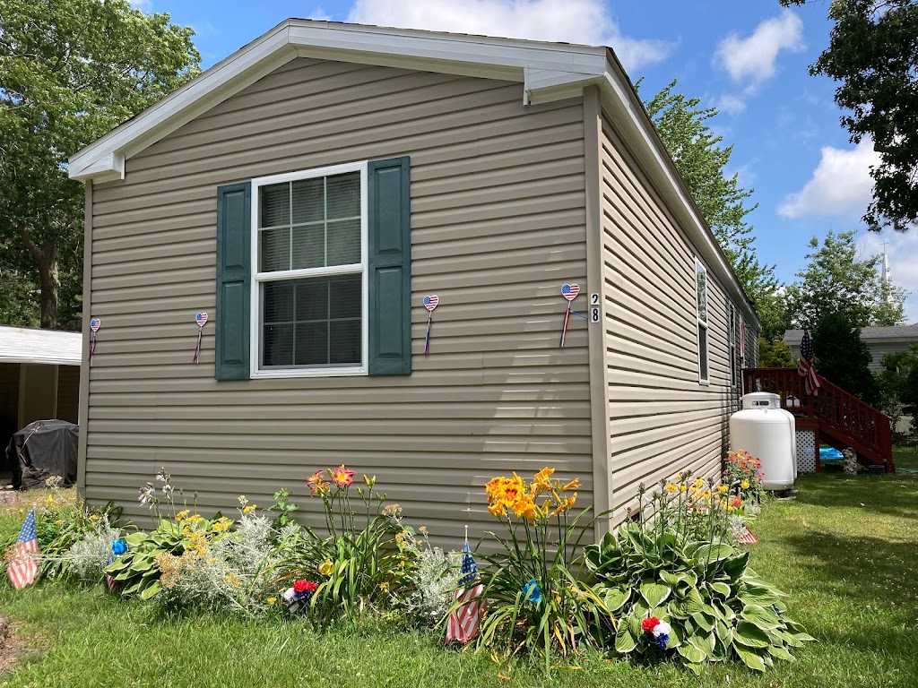 Riverwoods Mobile Home Community | 525 Riverleigh Ave, Riverhead, NY 11901 | Phone: (631) 727-7279