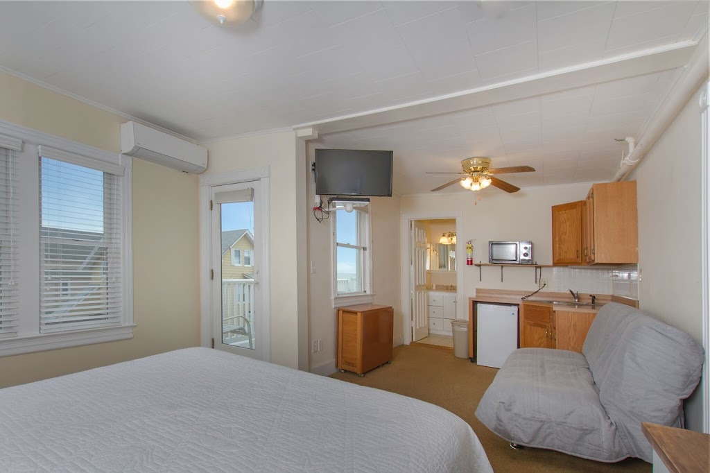 Shawmont Hotel | 17 Ocean Ave N, Ocean Grove, NJ 07756 | Phone: (732) 776-6985