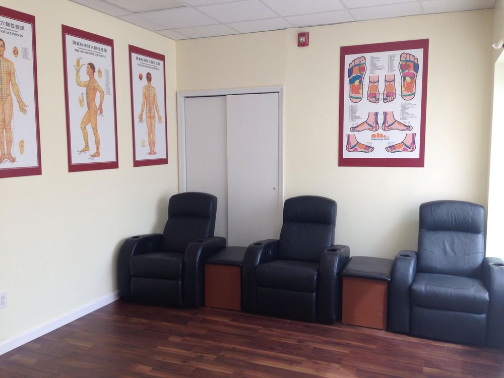 New Canaan Massage | 130 New Canaan Ave, Norwalk, CT 06850 | Phone: (203) 956-6155