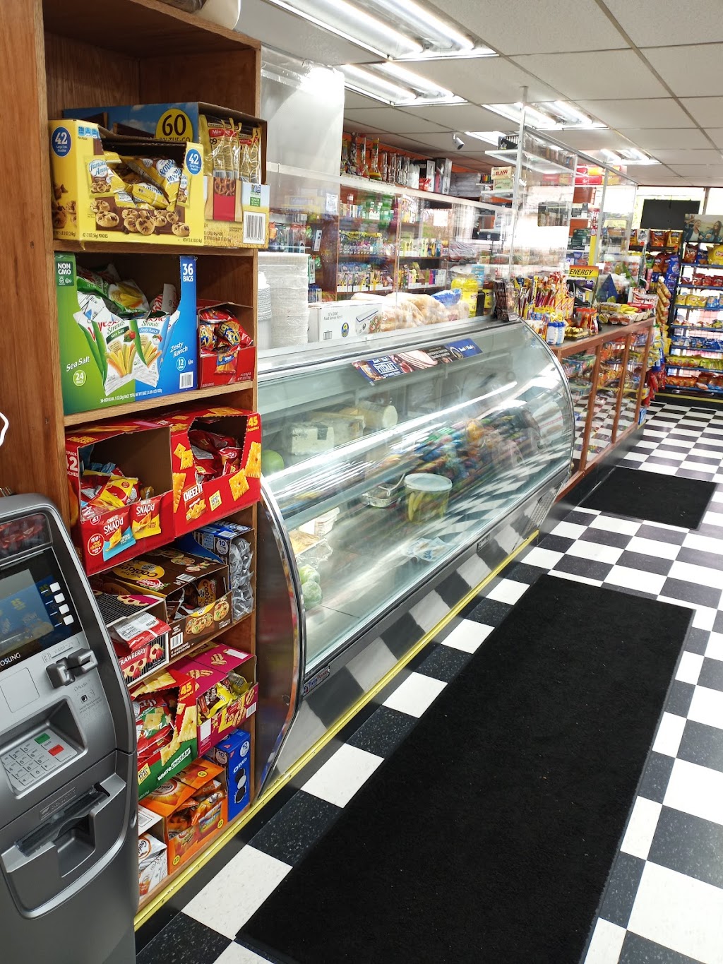 Quinnipiac food mart & deli | 1653 Quinnipiac Ave, New Haven, CT 06513 | Phone: (203) 903-5407