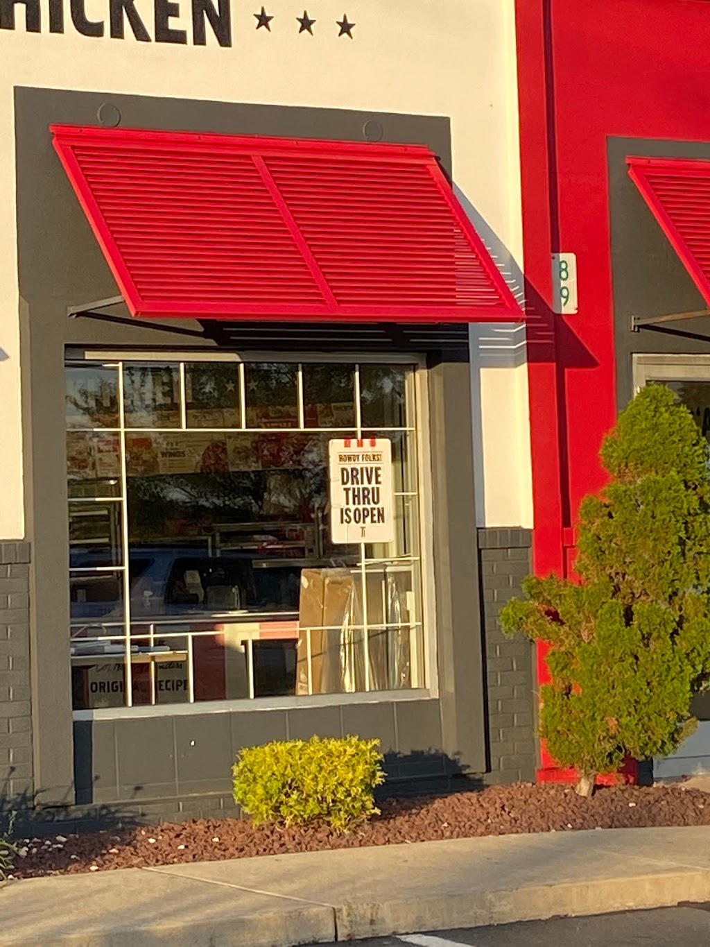 KFC | 89 Oak St, Mt Pocono, PA 18344 | Phone: (570) 839-8283