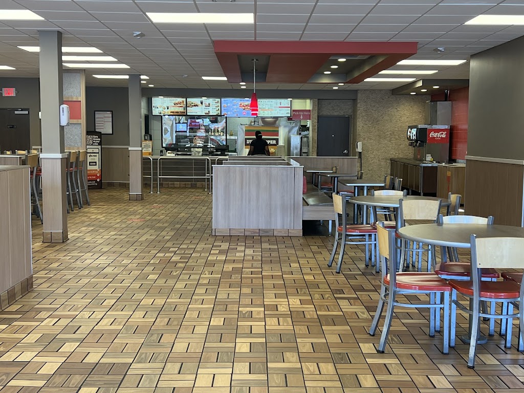 Burger King | 4196 Main St, Bridgeport, CT 06606 | Phone: (203) 374-2422