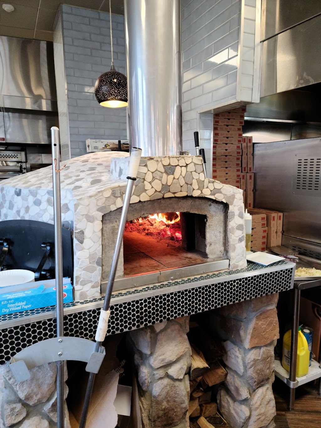 Chianti Wood Fired Pizza Italian Cuisine | 159 Morristown Rd, Bernardsville, NJ 07924 | Phone: (908) 977-1700