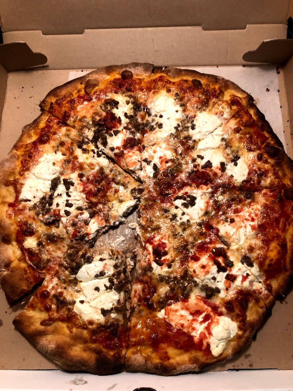 Bronx Pie Pizza | 264 North Rd, Poughkeepsie, NY 12601 | Phone: (845) 337-4086