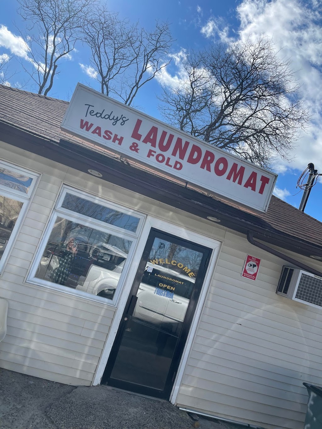 Teddys Wash & Fold | 36 Ferry St, New Haven, CT 06513 | Phone: (203) 467-5001