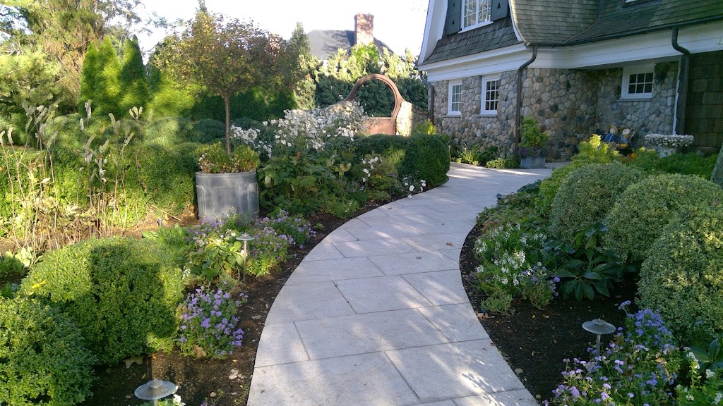 Uvas Landscaping LLC | 30 Bartlett Ave, Norwalk, CT 06850 | Phone: (203) 820-3831