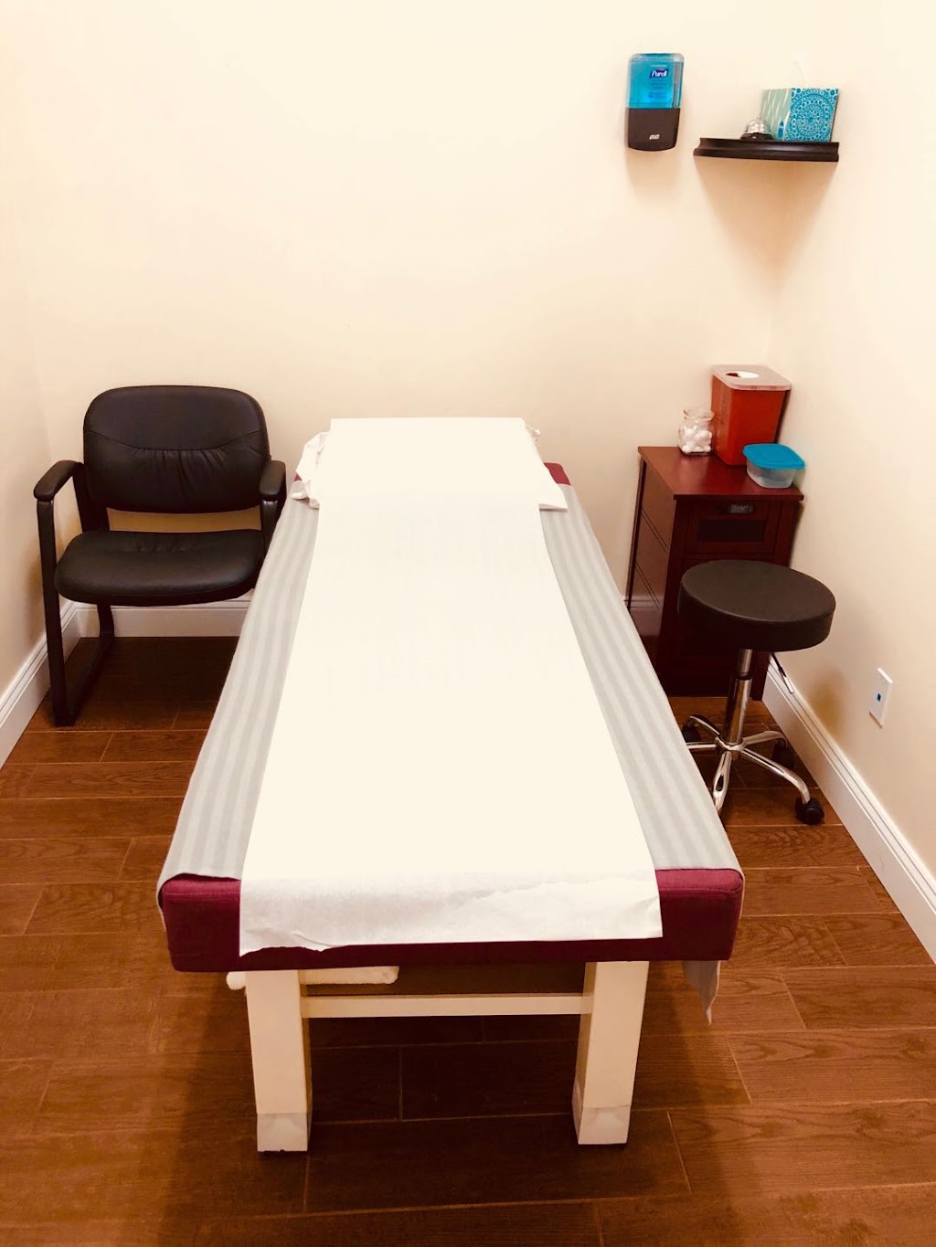 Talented Hands Physical Therapy & Acupuncture, P.C. | 524 E Meadow Ave, East Meadow, NY 11554 | Phone: (516) 506-7018