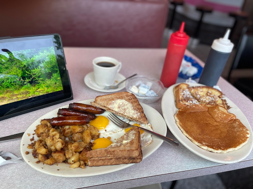 Makris Diner | 1797 Berlin Turnpike, Wethersfield, CT 06109 | Phone: (860) 257-7006