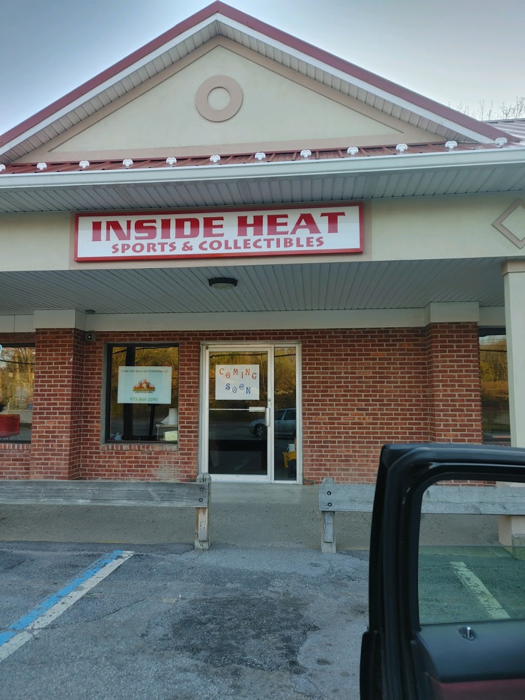 Inside Heat Sports and Collectibles LLC | 99 NJ-23, Hamburg, NJ 07419 | Phone: (973) 864-2390