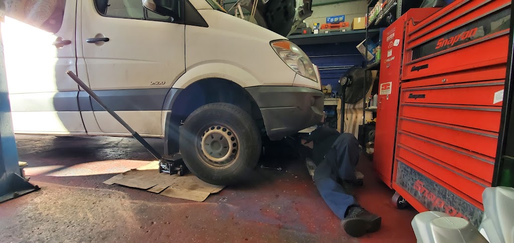 H & T Auto Repair Services Inc. | 107-17 Merrick Blvd, Queens, NY 11433 | Phone: (718) 738-9600