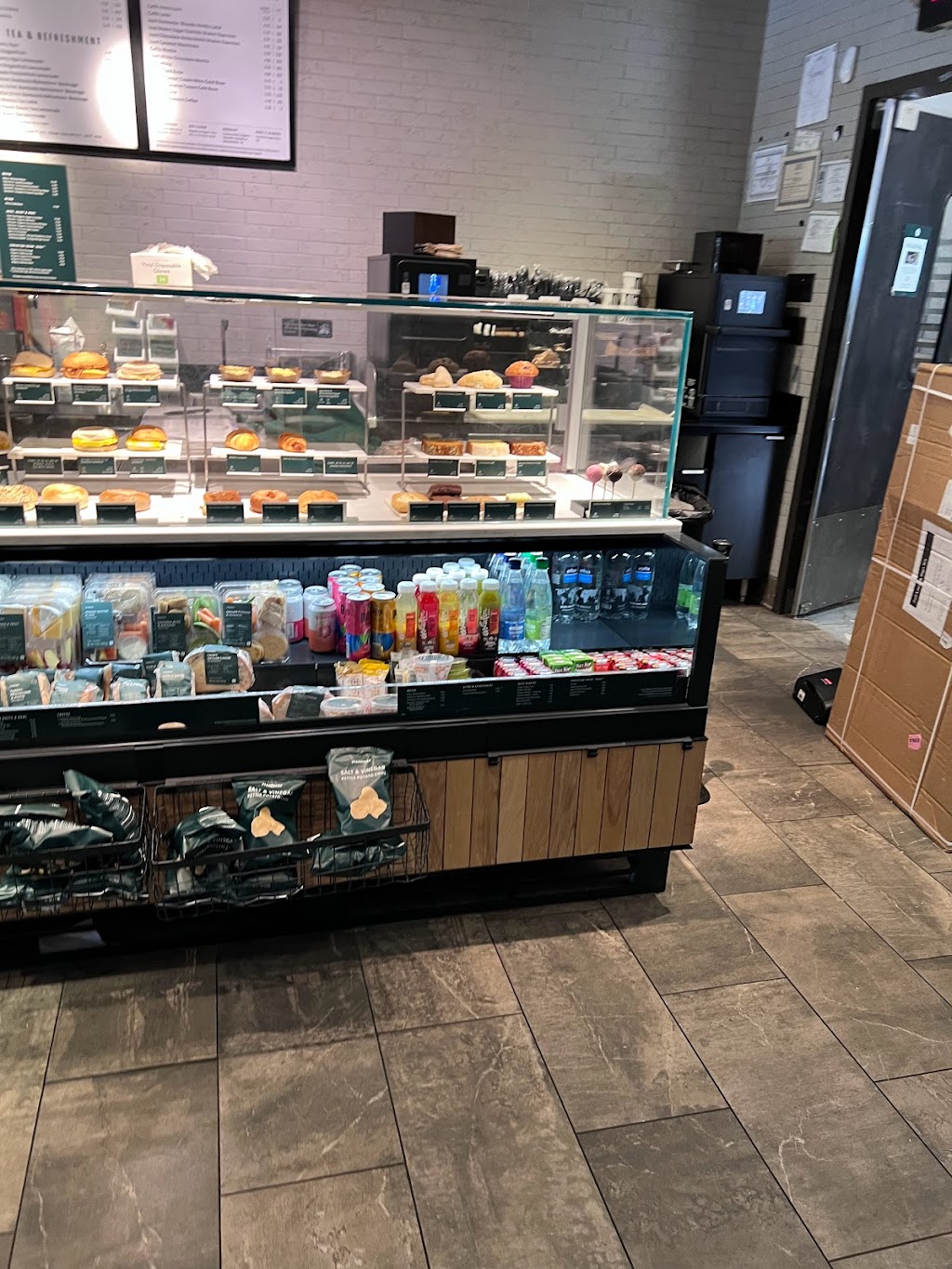 Starbucks | Urban Farms Shopping Center, 816 High Mountain Rd, Franklin Lakes, NJ 07417 | Phone: (201) 848-5045