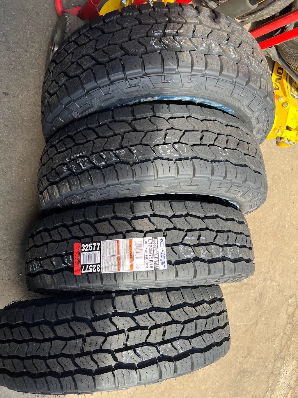 Quality tires llc | Edgemere Rd, New Haven, CT 06512 | Phone: (203) 887-6874