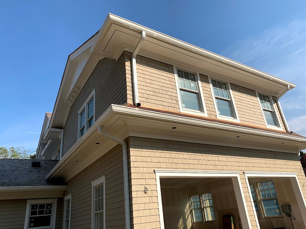 Affordable Seamless Gutters | 7 Washington Ct, Smithtown, NY 11787 | Phone: (631) 445-9549