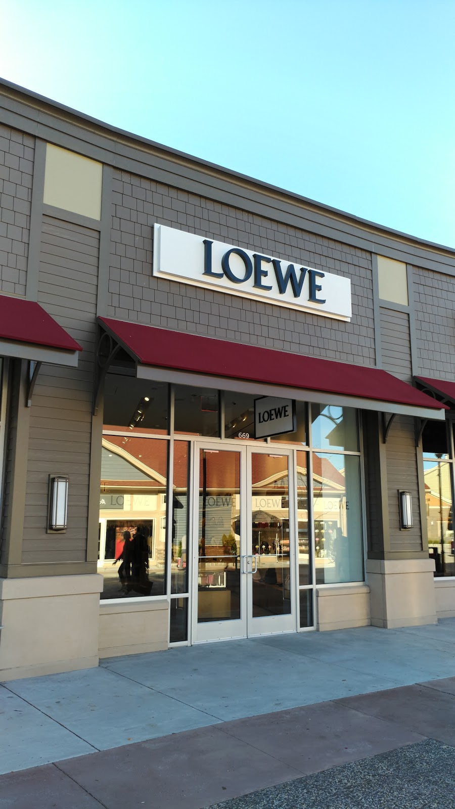 Loewe | 669 Race Track Lane #538, Central Valley, NY 10917 | Phone: (845) 928-0636