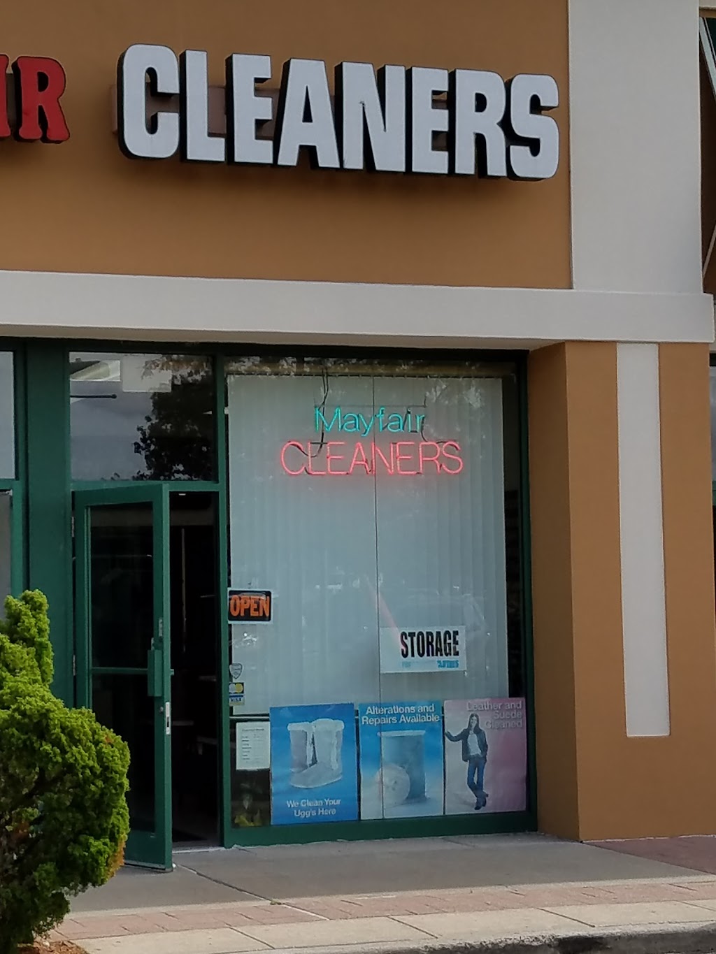 Mayfair Tailors & Cleaners | 34 Jericho Turnpike, Commack, NY 11725 | Phone: (631) 543-0089