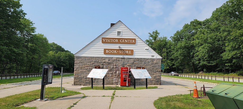 The Palisades Parkway Visitor Center and Bookstore | Palisades Interstate Pkwy, Tomkins Cove, NY 10986 | Phone: (845) 786-5003