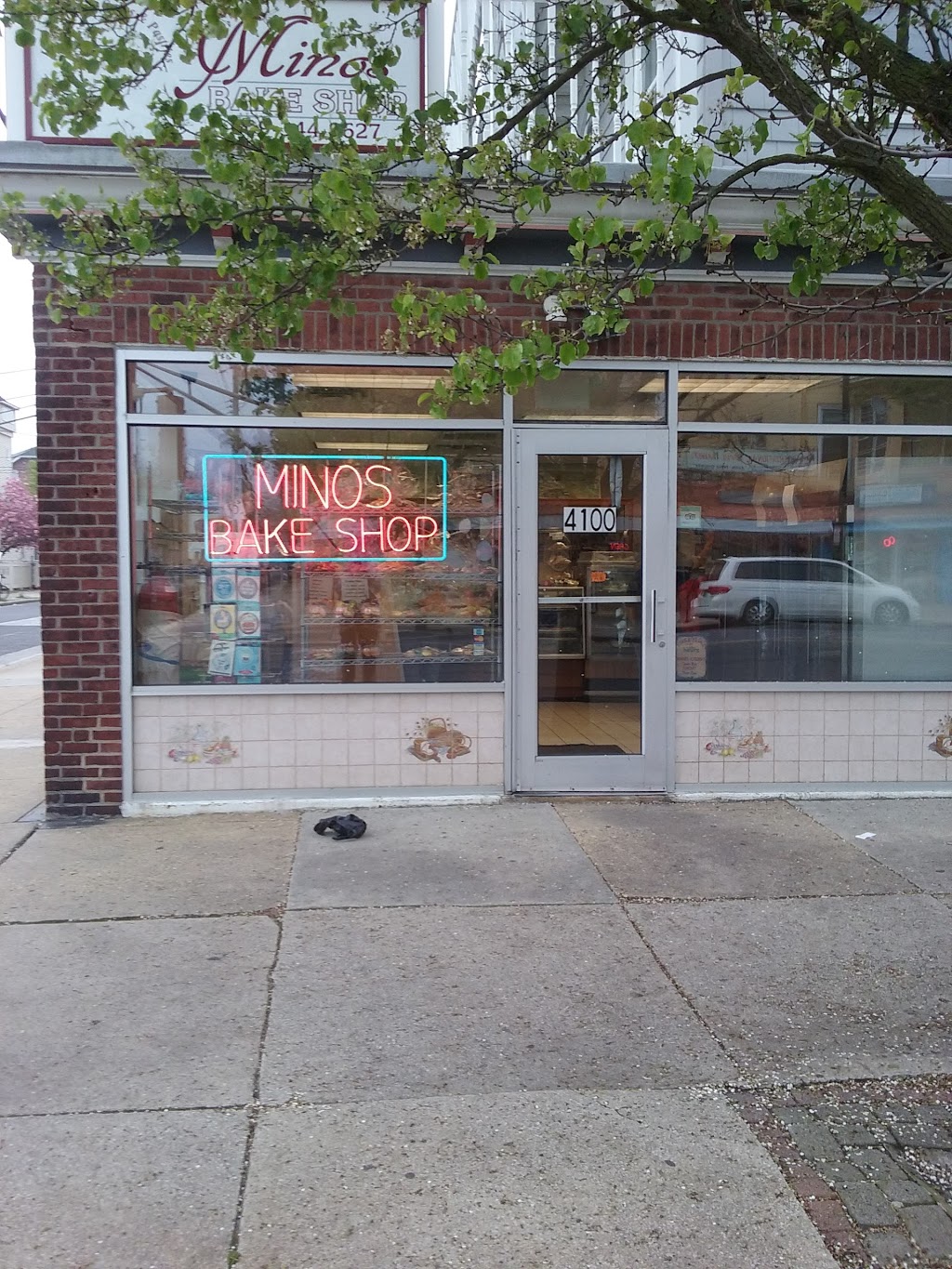 Minos Bakery | 4100 Ventnor Ave, Atlantic City, NJ 08401 | Phone: (609) 344-8627