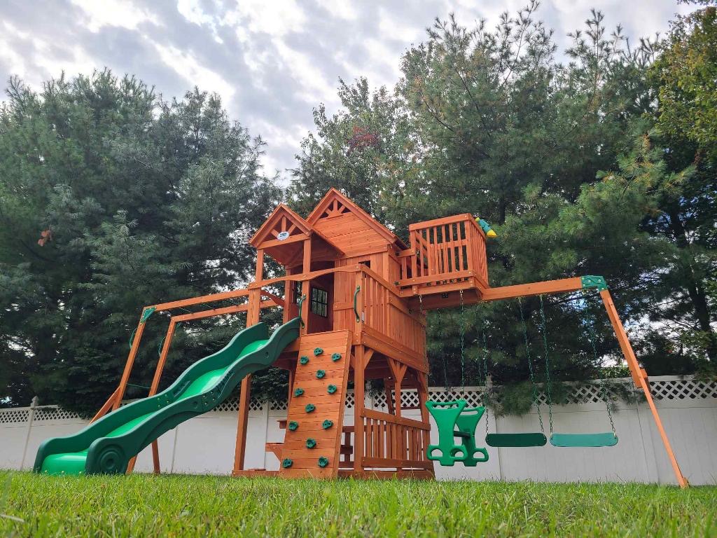 The Assembly Pros Swingset Installer NJ | 108 Joyce Way, Berlin, NJ 08009 | Phone: (856) 495-9066