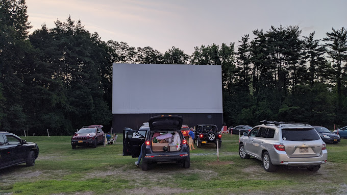 Overlook Drive-In Theatre | 126 De Garmo Rd, Poughkeepsie, NY 12601 | Phone: (845) 452-3445