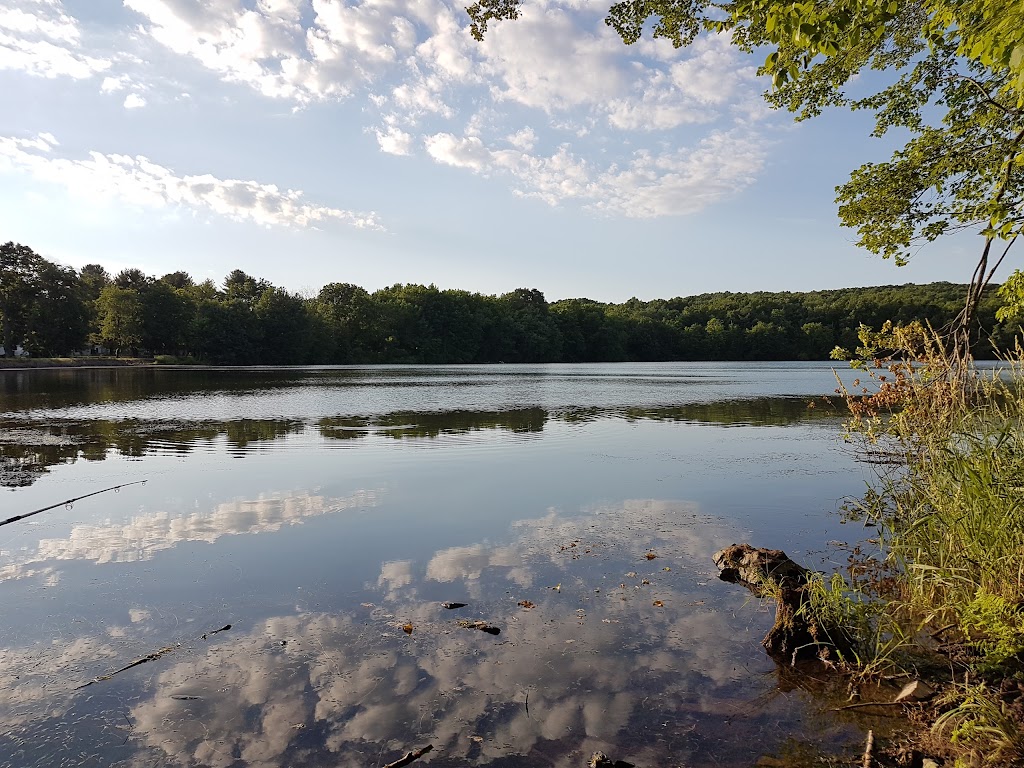 Sunset Rock State Park | 357 Shuttle Meadow Rd, Plainville, CT 06062 | Phone: (860) 747-6022