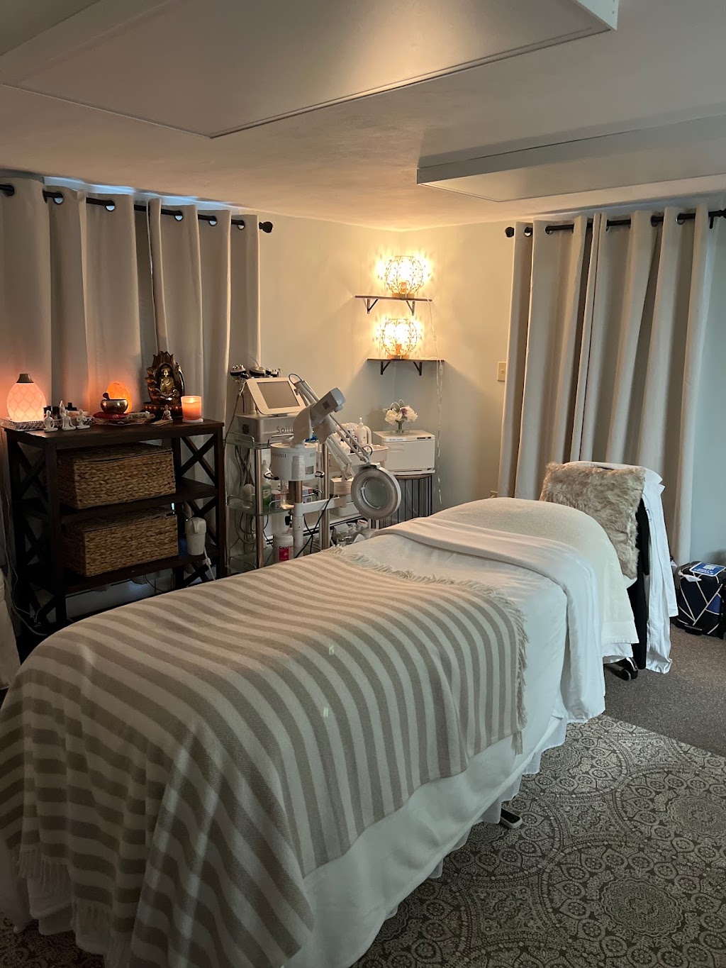 Veda Healing Spa | Canal House, 315 Main St, Westport, CT 06880 | Phone: (203) 297-7000