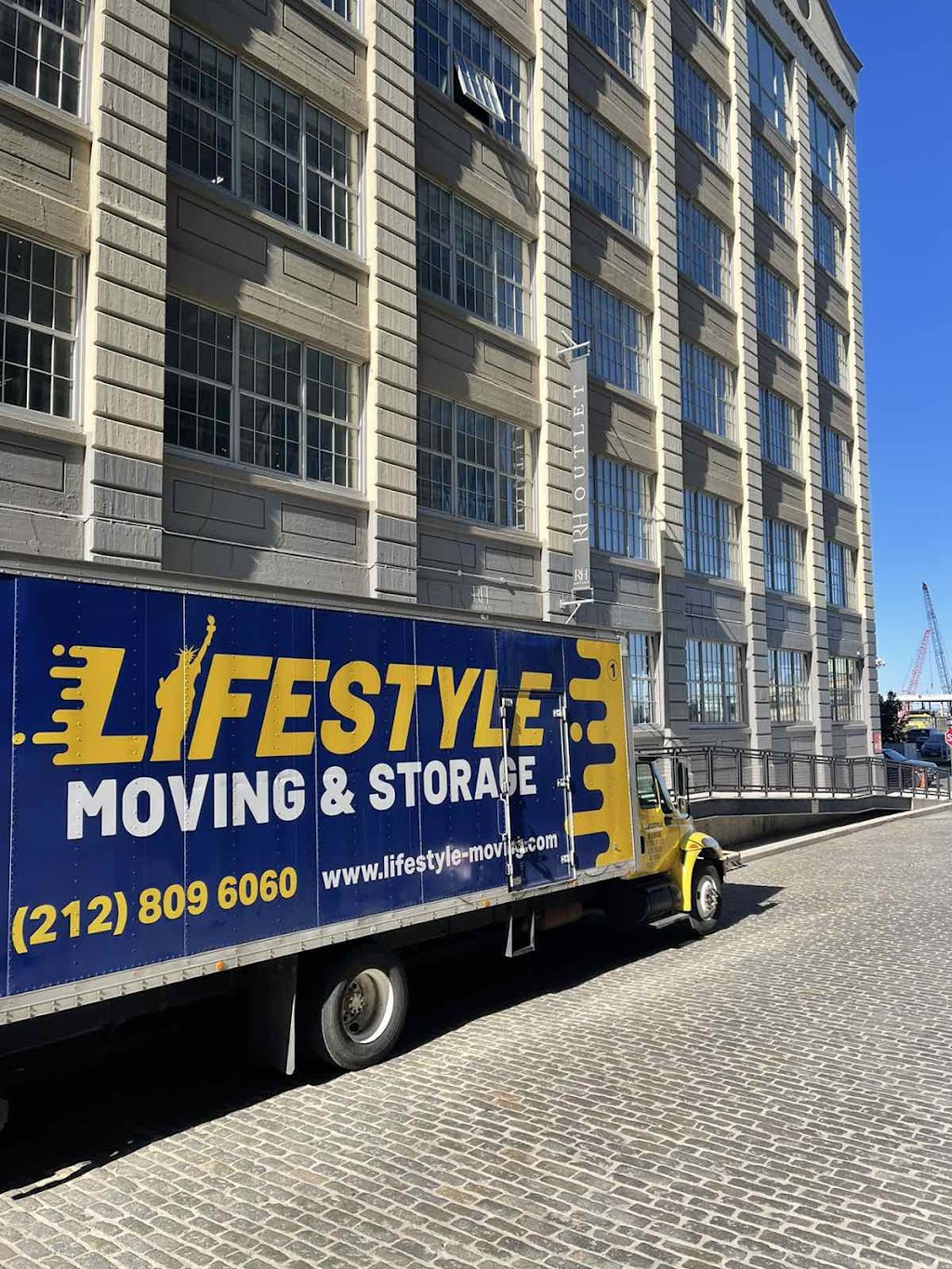 Lifestyle Moving & Storage NYC | 4540 Center Blvd, Queens, NY 11109 | Phone: (718) 808-9923