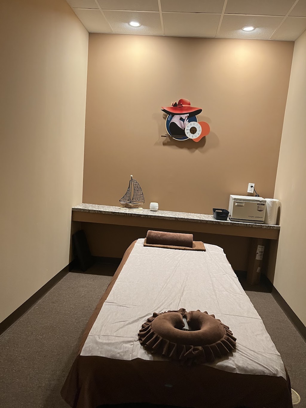 Radiant Facial Salon and Foot spa | 217 NY-25A, Rocky Point, NY 11778 | Phone: (631) 898-5588