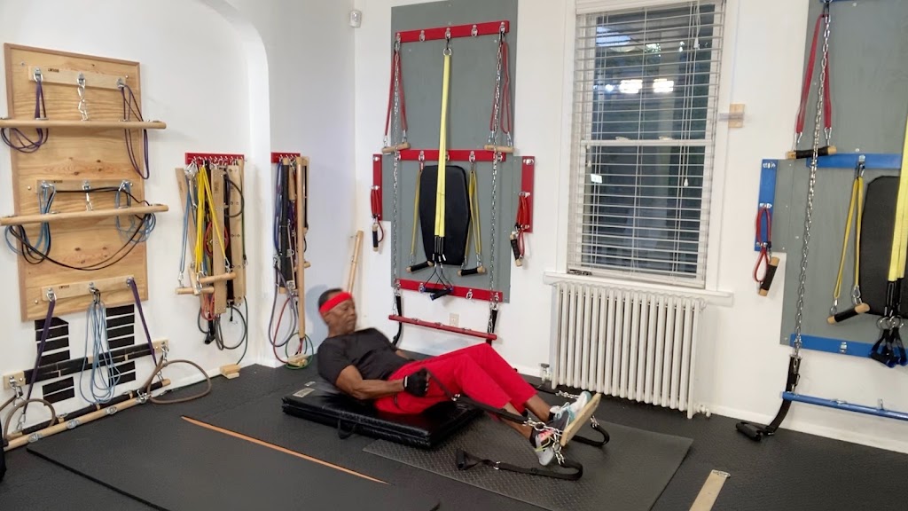 LW500 Latch Bar Exercise System | 33 West St, Central Nyack, NY 10960 | Phone: (845) 535-3212