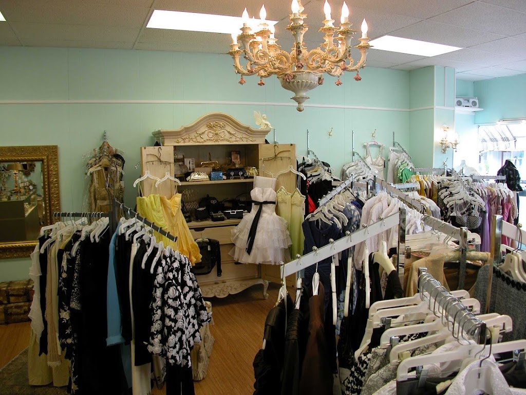 The Spot Boutique & Bella Accessories | 1226 3rd Ave, Spring Lake, NJ 07762 | Phone: (732) 974-0099