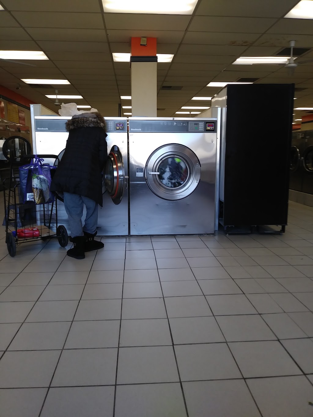 TopKat Super Laundromat | 1014 Meriden Rd, Waterbury, CT 06705 | Phone: (203) 575-1104