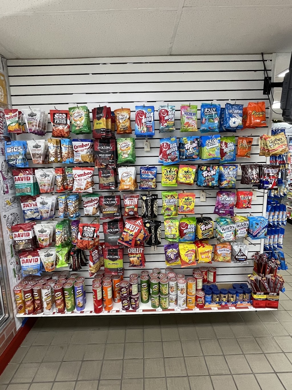 Sound Beach Food Mart | 178 Sound Beach Blvd, Sound Beach, NY 11789 | Phone: (631) 849-3476