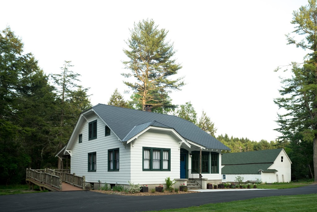 The Cottage in the Pines | 1200 NY-42, Sparrow Bush, NY 12780 | Phone: (845) 428-9092