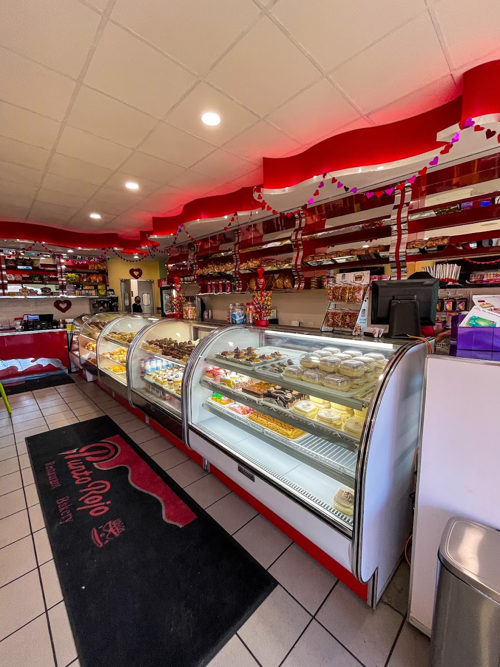 Punto Rojo Bakery and Restaurant | 1666 New York Ave, Huntington Station, NY 11746 | Phone: (631) 800-9606