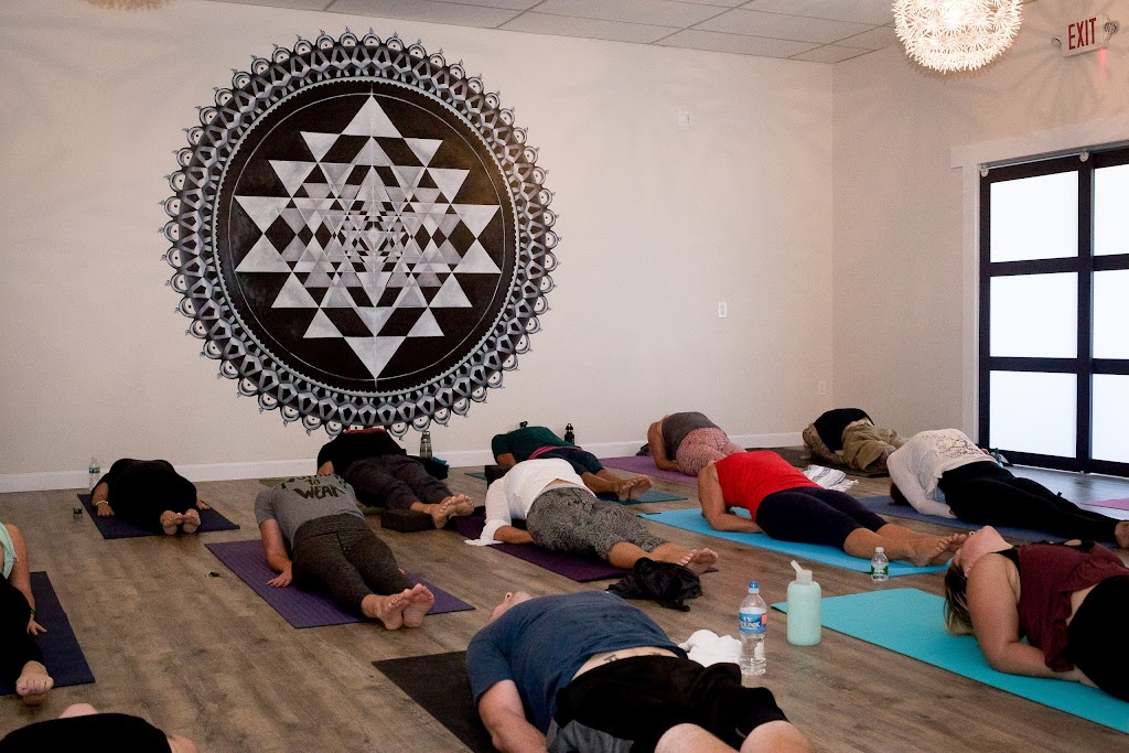 Lovelight on Main - Yoga Studio | 725 S Main St, Forked River, NJ 08731 | Phone: (609) 756-0796