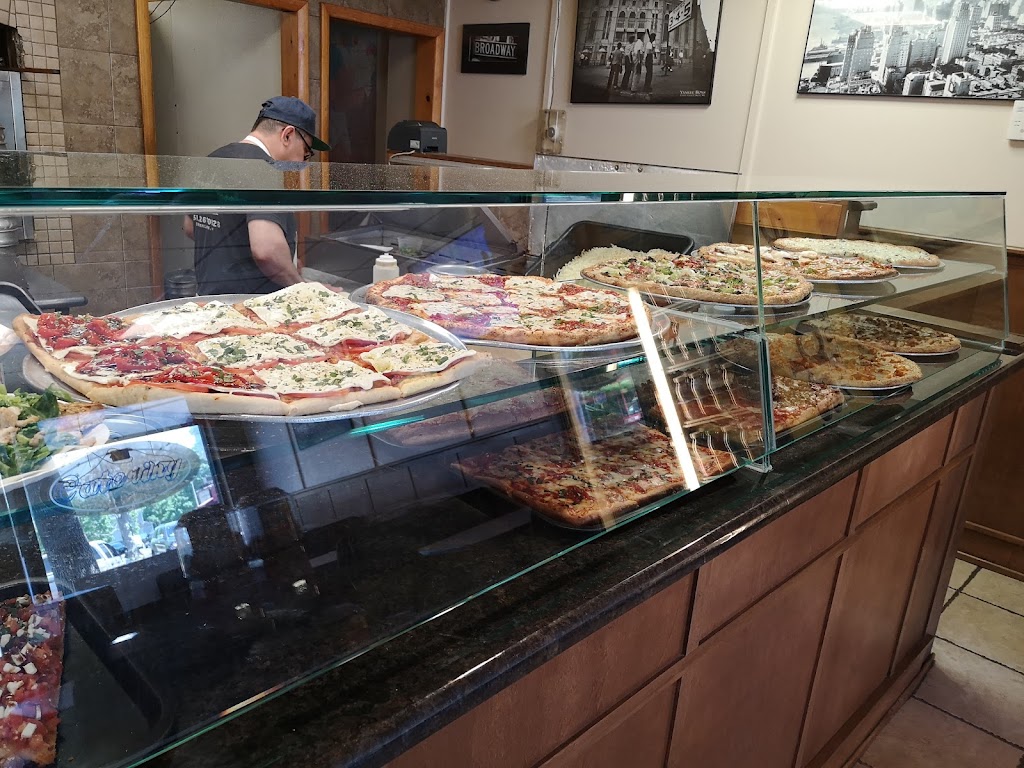 Broadway Pizza & Catering | 60 Broadway Greenlawn, Greenlawn, NY 11740 | Phone: (631) 261-0828